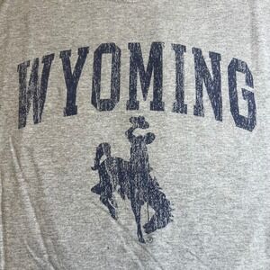 Gildan Wyoming Cowboys Graphic T-Shirt Mens XL Gray Ultra Cotton Heavyweight Tee
